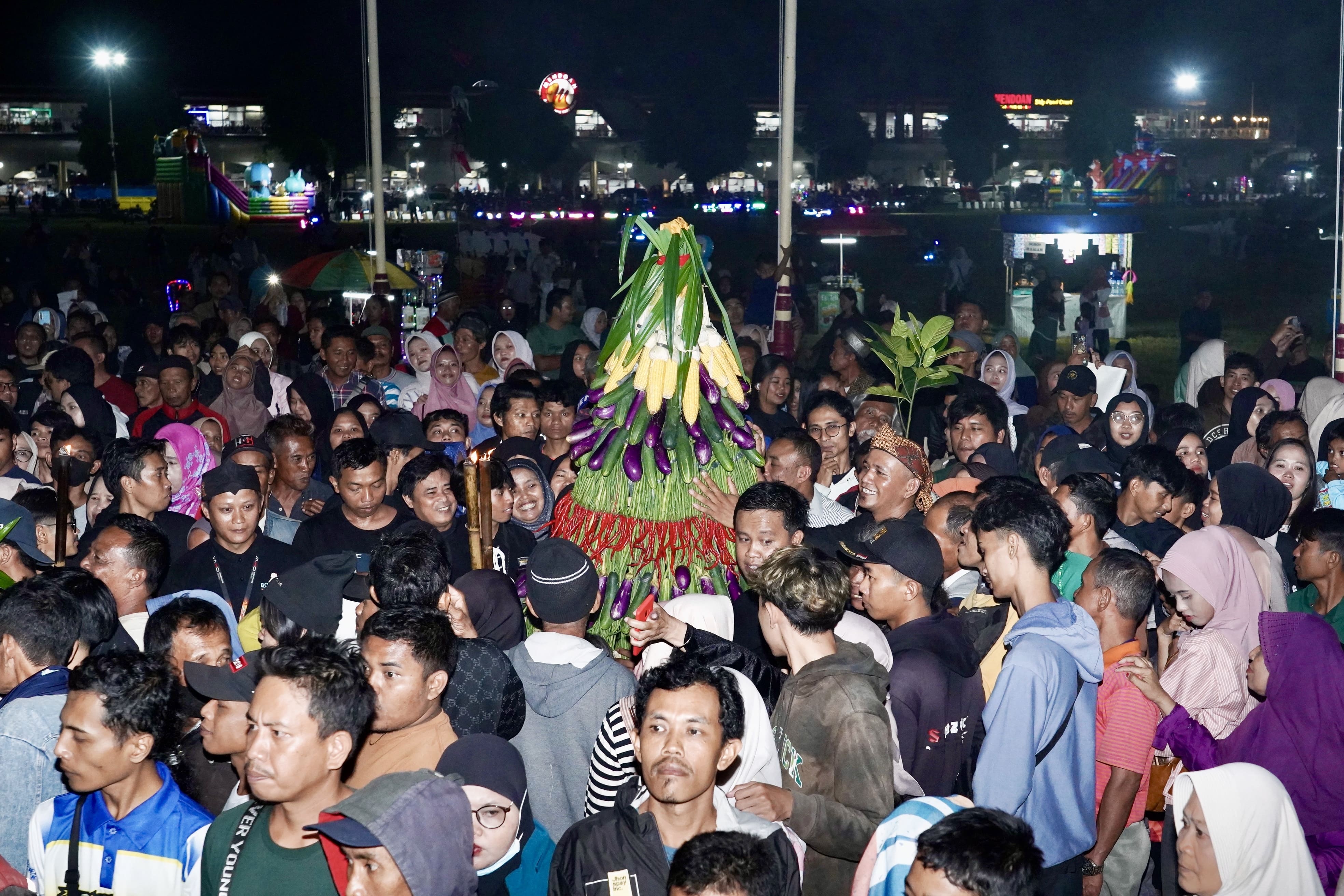 Ribuan Warga Meriahkan Grebeg Sura Merti Jagad Kabumian 2026, Wujud Syukur dan Pelestarian Budaya Daerah