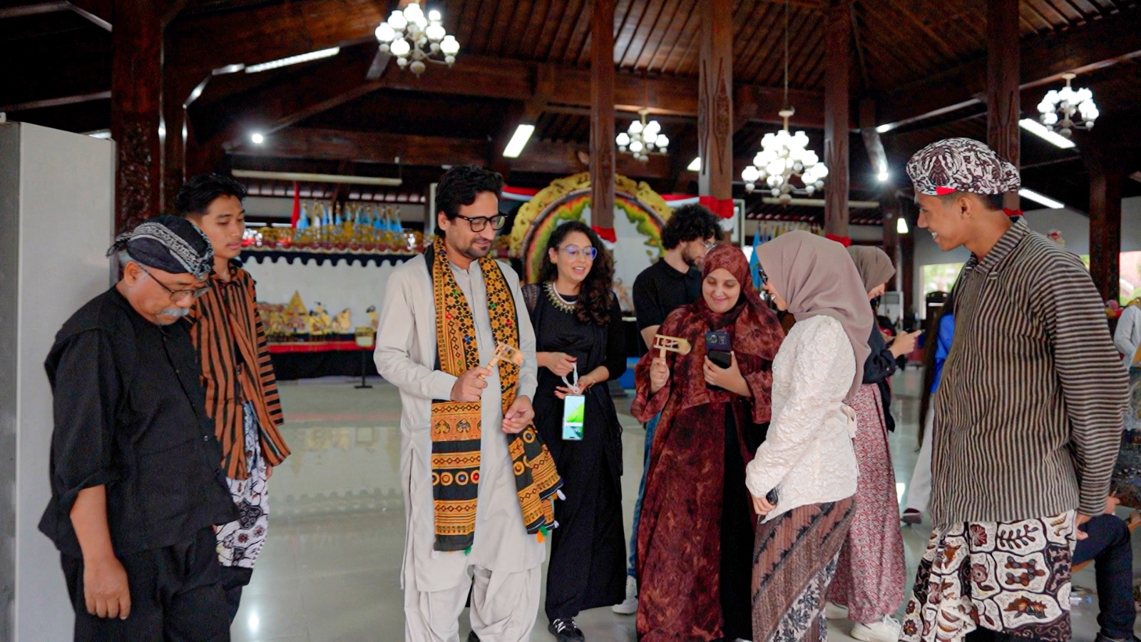 Pengunjung Internasional Turut Nikmati Semarak Opening Ceremony Kebumen Festival 2026