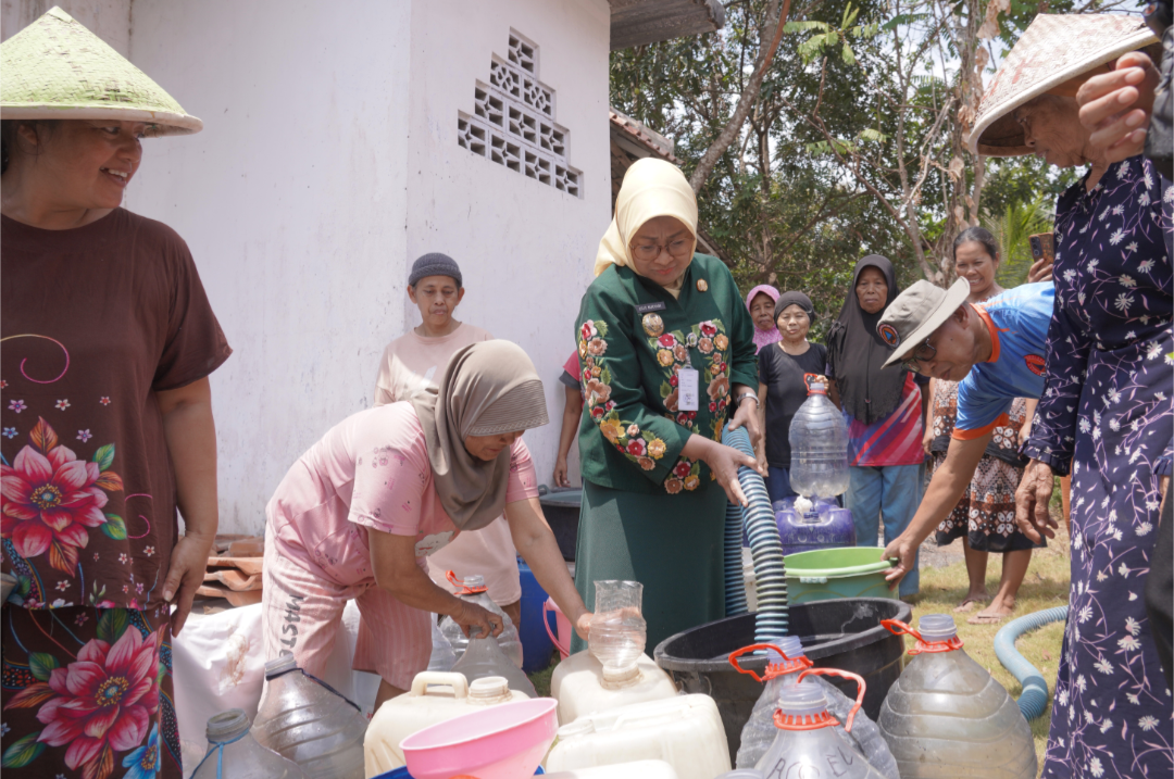 Bahagianya Warga Watu Pundutan Desa Clapar Karanggayam Terima Bantuan Air Bersih
