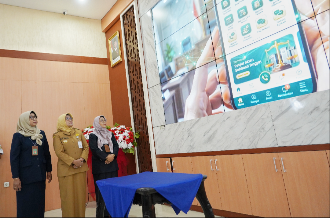 Usai Cerai, Warga Kebumen Bisa Urus KK dan KTP Lewat Layanan Terintegrasi