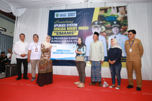 Bupati Kebumen Luncurkan Program Subsidi Bunga untuk Usaha Mikro