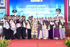 Bupati Lilis Nuryani Beri Apresiasi kepada Para Finalis Duta Pelajar Peduli HIV-AIDS 2025, Berikut Para Pemenangnya