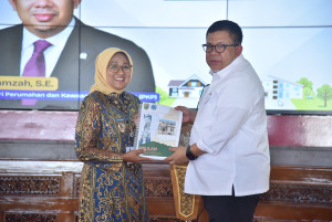 Wamen PKP Fahri Hamzah dan Bupati Kebumen Sinergi Wujudkan Hunian Layak dan Merata