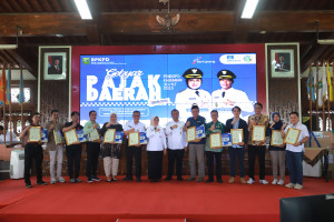 Gebyar Pajak Daerah 2025: Pemkab Kebumen Apresiasi Wajib Pajak Teladan dan Desa Pelunas PBB Tercepat