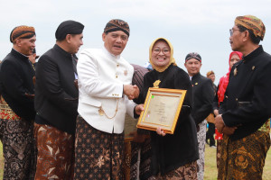 Kebumen Raih Dua Penghargaan Bergengsi di Hari Jadi ke-80 Provinsi Jawa Tengah