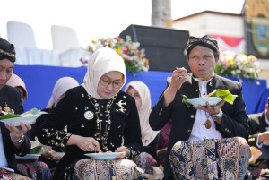 Hari Jadi ke-396 Kebumen: Tari Lawet, Tumpeng, dan Nasi Penggel Satukan Bupati dan Masyarakat