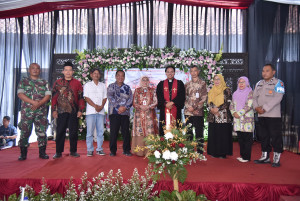 Bupati Lilis Hadiri Pentahbisan Pendeta GKJ Grujugan, Tekankan Pentingnya Toleransi dan Kerukunan