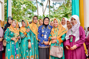 Pengajian Maulid Muslimat Al Kahfi Somalangu: Bupati Lilis Nuryani Dorong Santri Mandiri dan Melek Digital