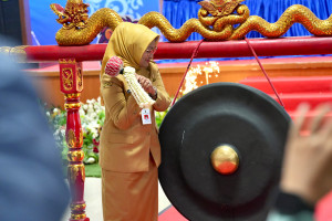 Bupati Lilis Nuryani di UNIMUGO: Manfaatkan Kuliah sebagai 'Kesempatan Emas' untuk Belajar, Berorganisasi, dan Peduli Sosial