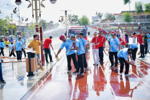Jumat Bersih di Kebumen: Mulai Senam hingga Bergotong Royong, Bupati Ajak Jaga Alun-alun Bersama
