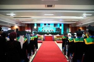 Tonggak Sejarah Baru UNIMUGO Dihadiri Bupati Kebumen, Luluskan Sarjana Hukum dan Manajemen Angkatan Pertama