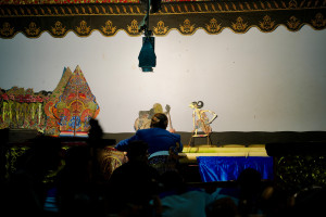 Duet Dalang Eko Suwaryo dan Amar Pradopo Meriahkan HUT ke-14 Partai Nasdem