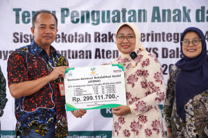 Sentra Satria Baturaden Salurkan ATENSI Senilai Rp299 Juta untuk Murid Sekolah Rakyat dan Keluarganya