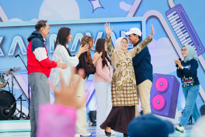 Karnaval SCTV Kebumen: Jalan Sehat Meriah, Artisnya Ketagihan Kuliner Lokal Kebumen