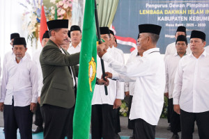 Hadir di Pelantikan LDII Kebumen, Bupati Lilis Tekankan Harmoni Sosial