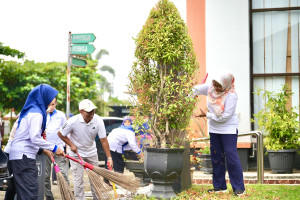 Bupati Kebumen Tinjau Gerakan Korve Serentak, Gubernur Jateng Siap Dukung Pengembangan Mangrove Pantai Logending