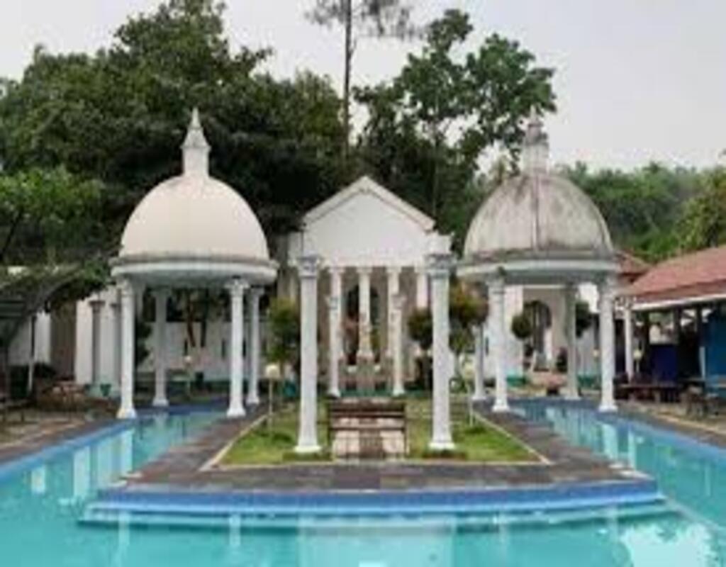 Pemandian Air Panas Krakal